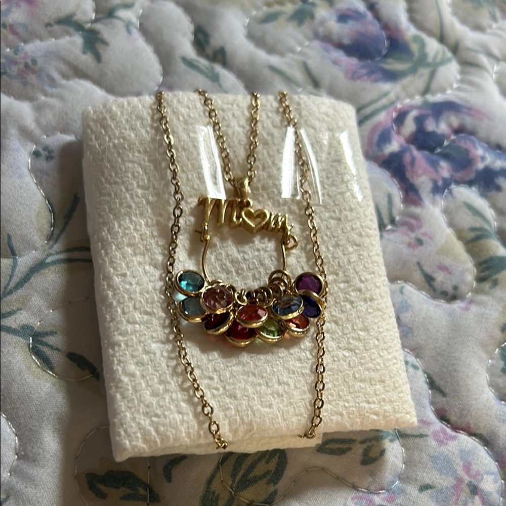 Gold Vintage-Inspired Ornate Necklace